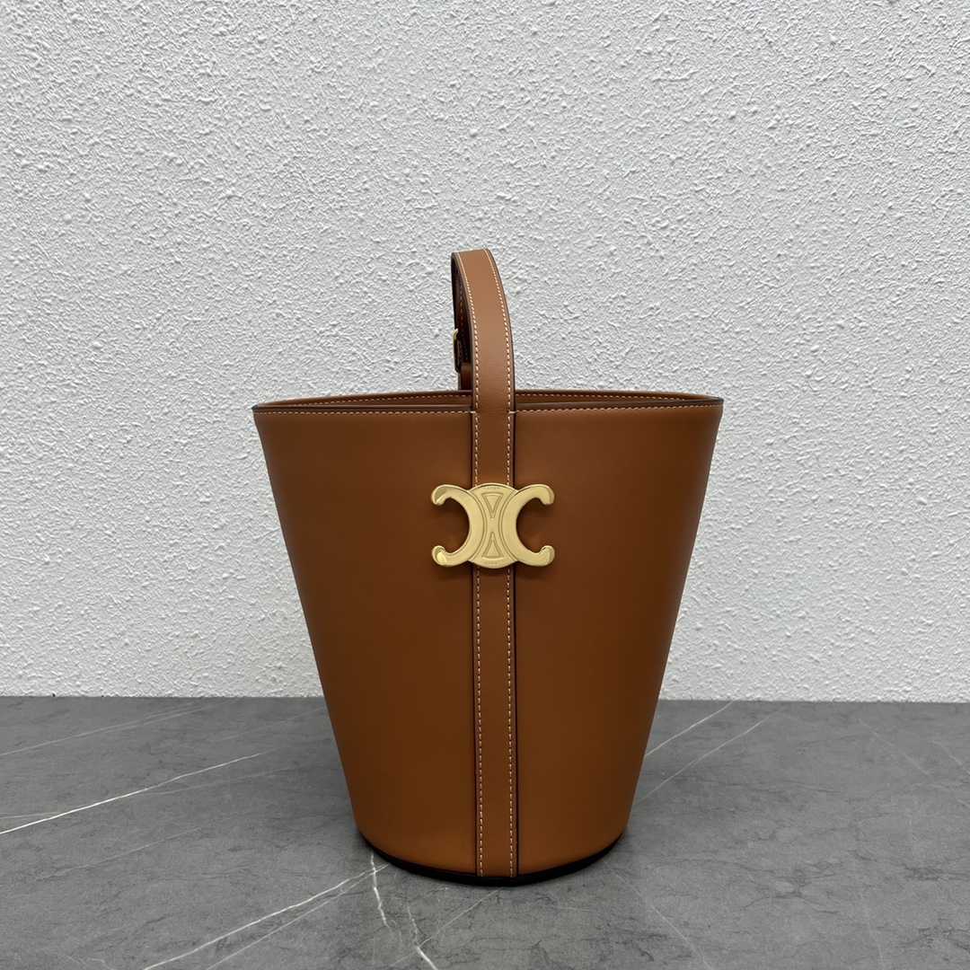 Celine Bucket Cuir Triomphe Shoulder Bag In Smooth Calfskin Tan 199913